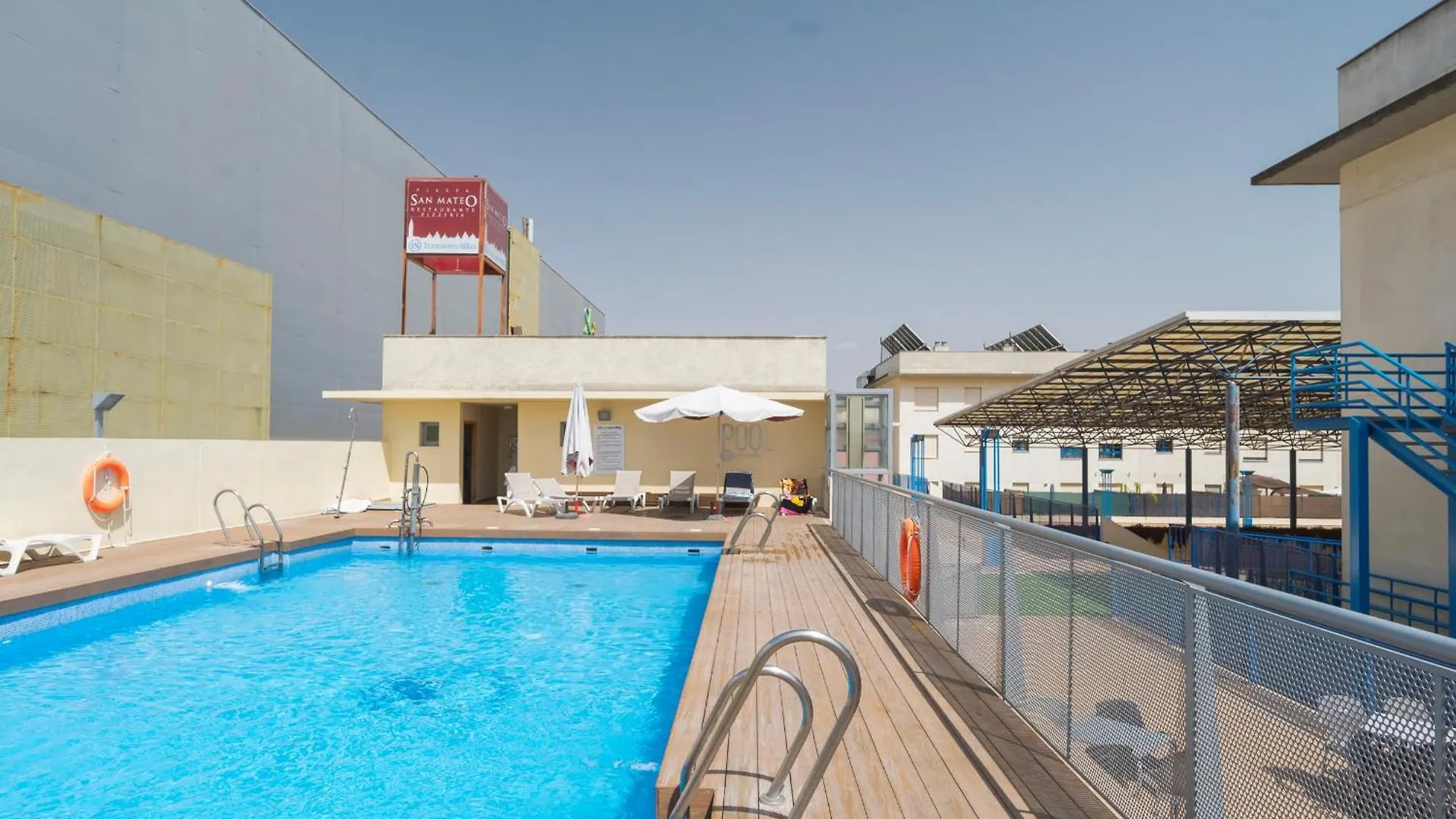 Luxsevilla Moderno Piscina Free Parking Bormujos España