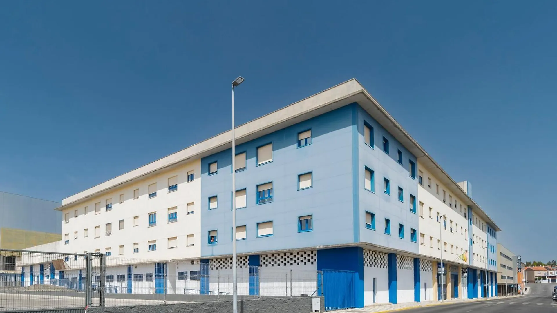 Luxsevilla Moderno Piscina Free Parking Bormujos 0*,