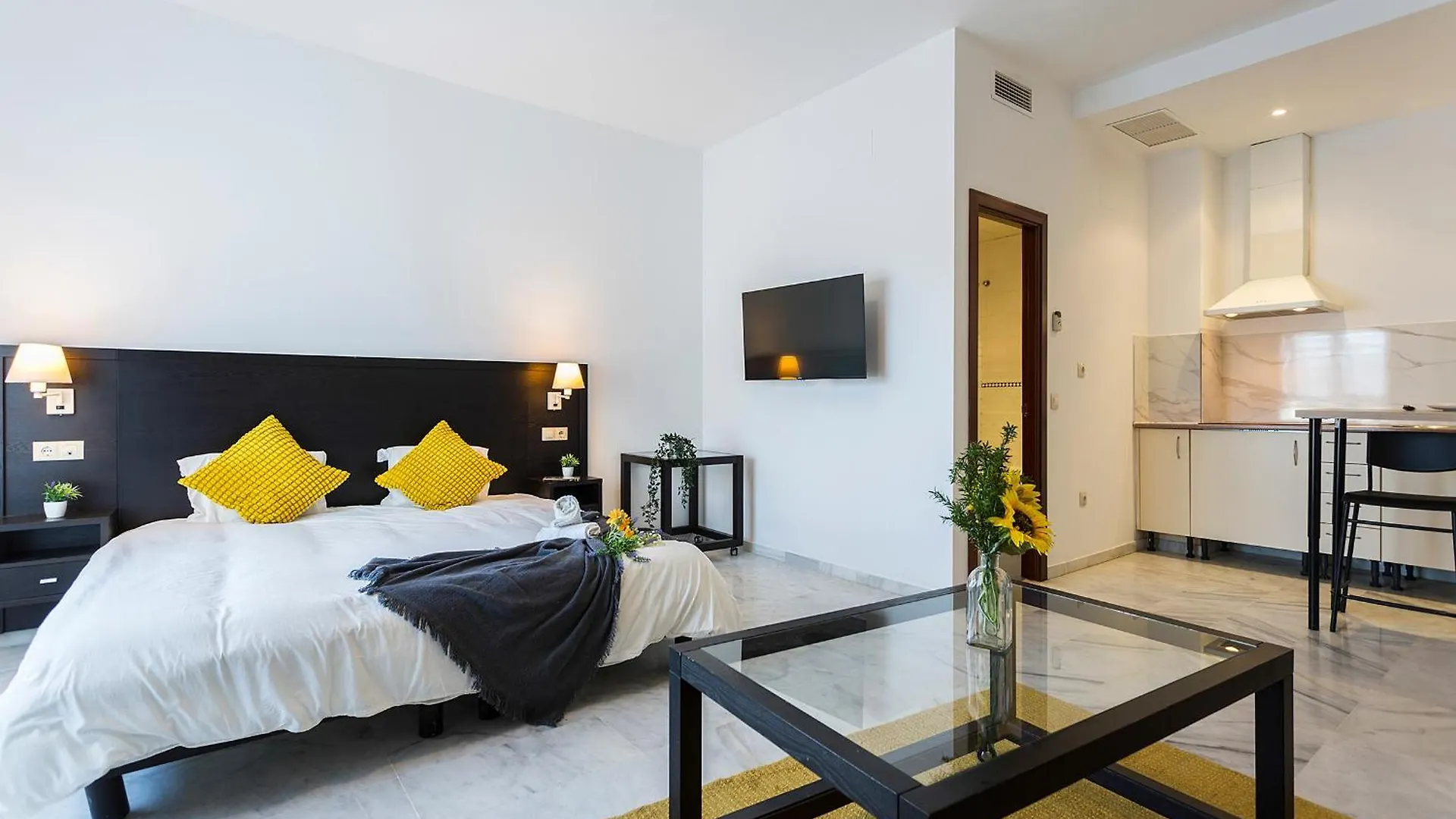 Apartamento Luxsevilla Moderno Piscina Free Parking Bormujos