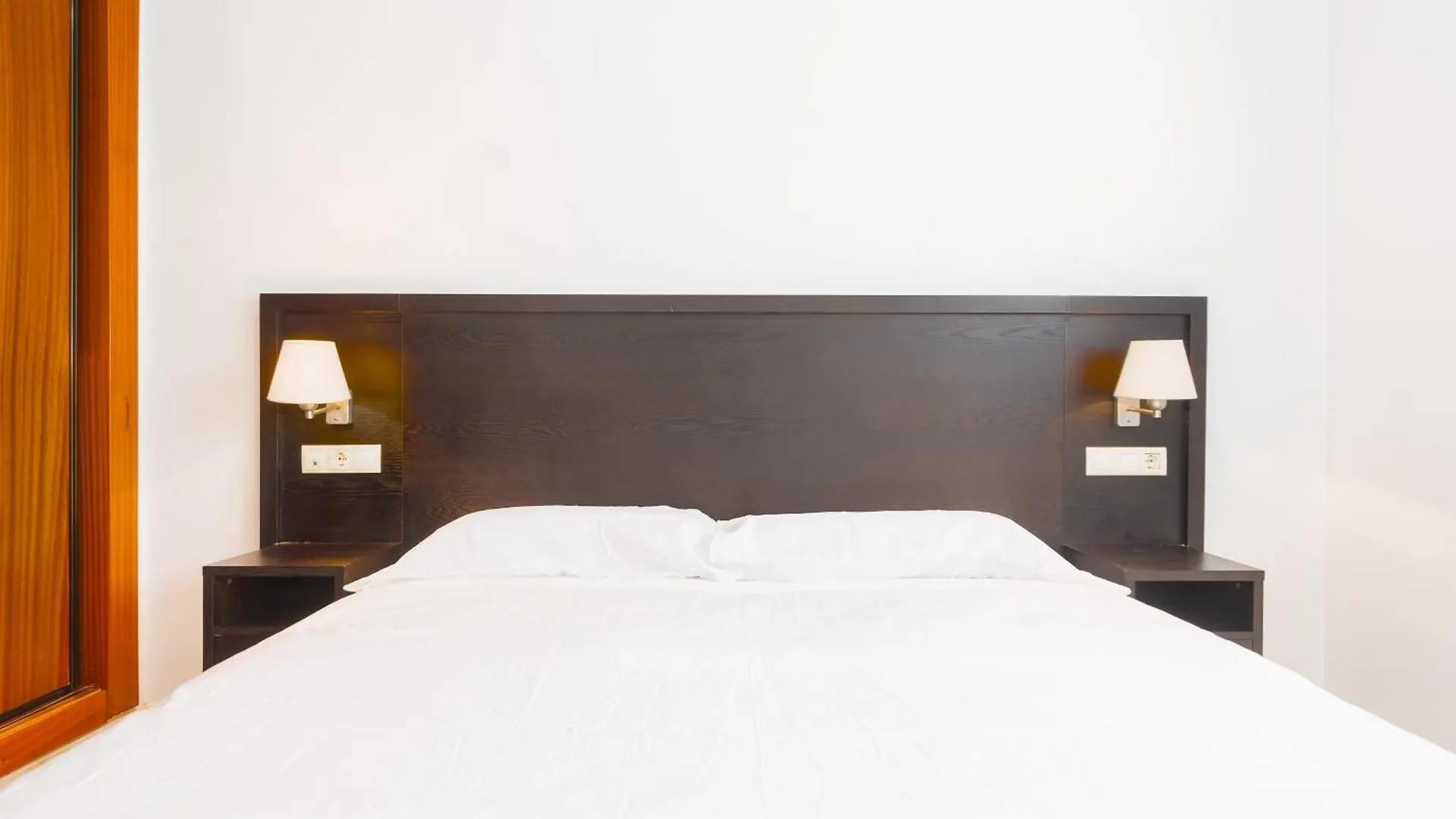 Luxsevilla Moderno Piscina Free Parking Bormujos 0*,