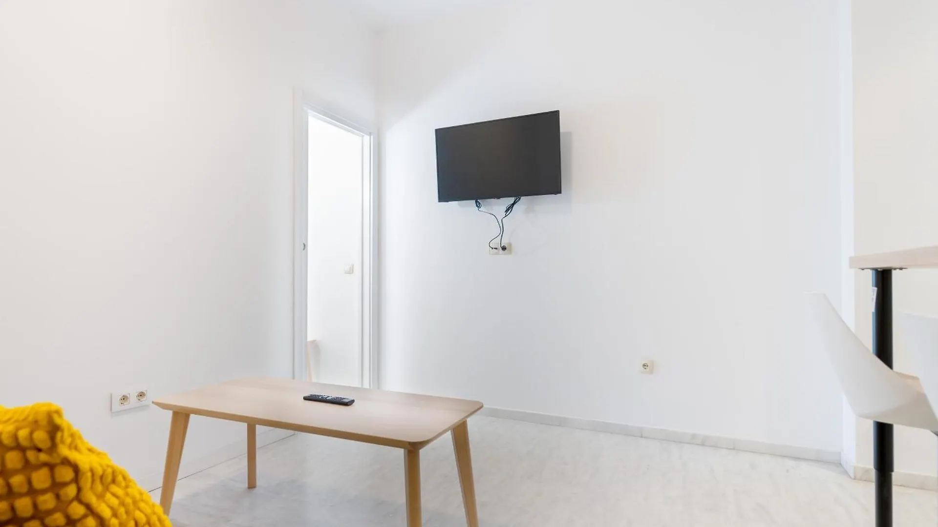 Apartamento Luxsevilla Moderno Piscina Free Parking Bormujos
