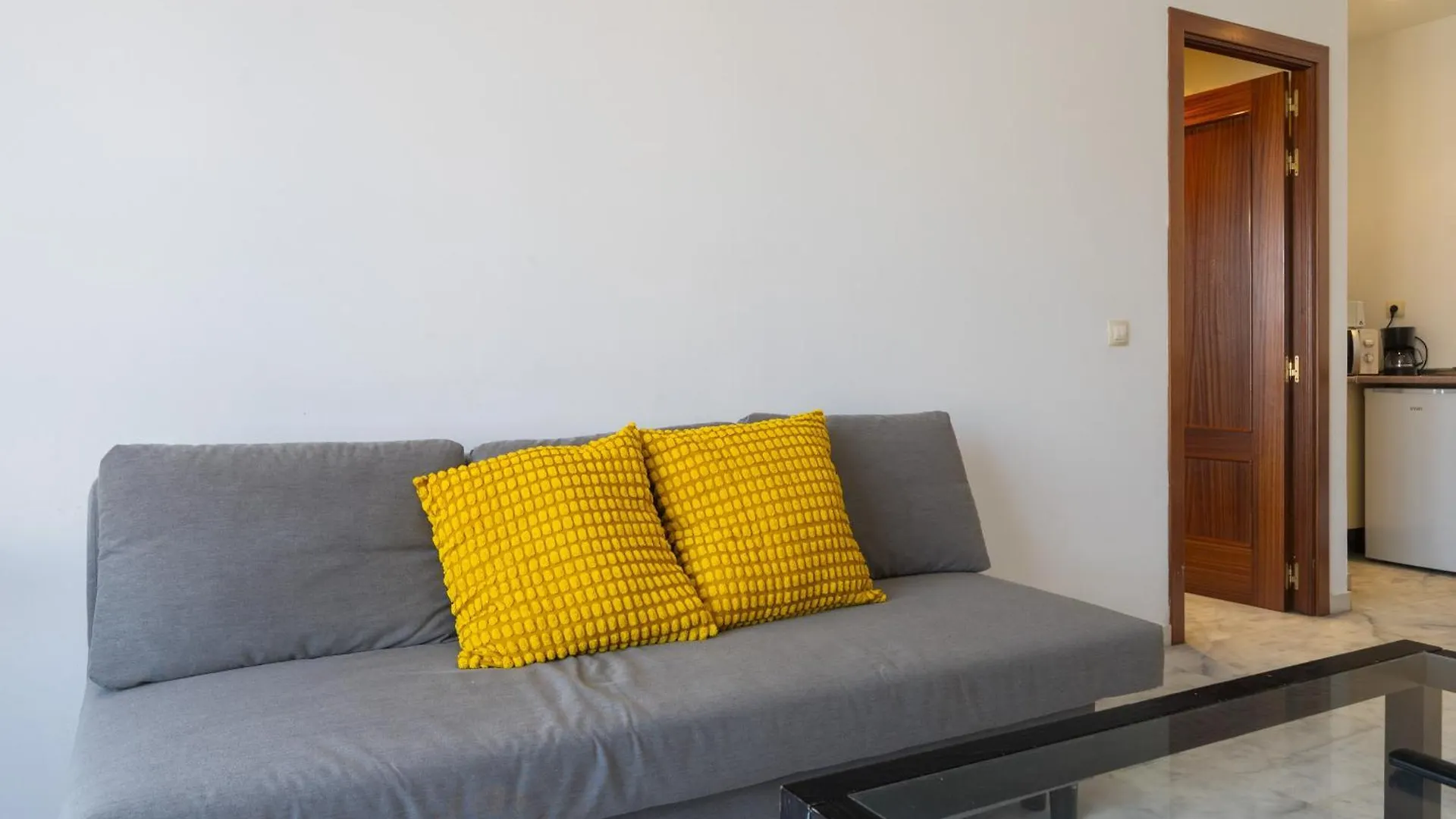 Apartamento Luxsevilla Moderno Piscina Free Parking Bormujos